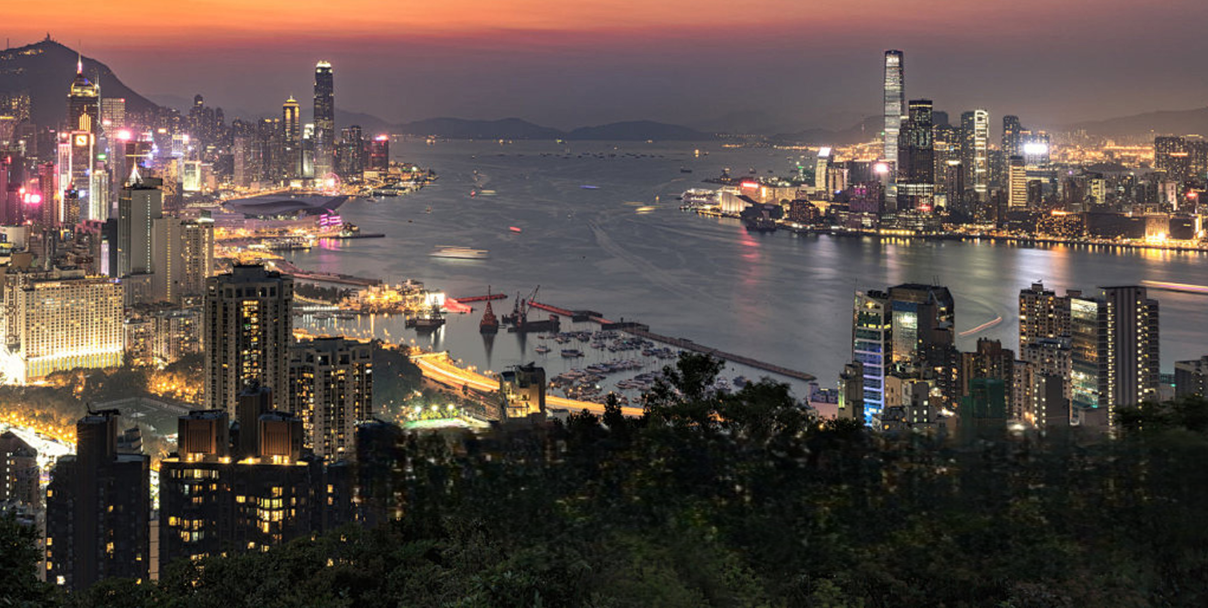 投资理念横幅实景图